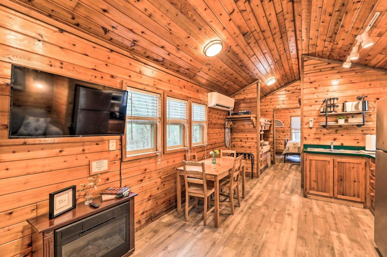 Charming New Bern Log Cabin - Pets Welcome! Kültér fotó