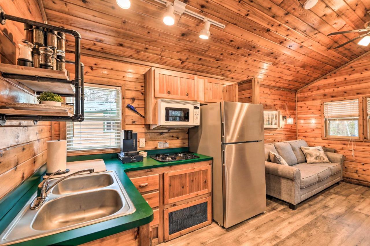 Charming New Bern Log Cabin - Pets Welcome! Kültér fotó