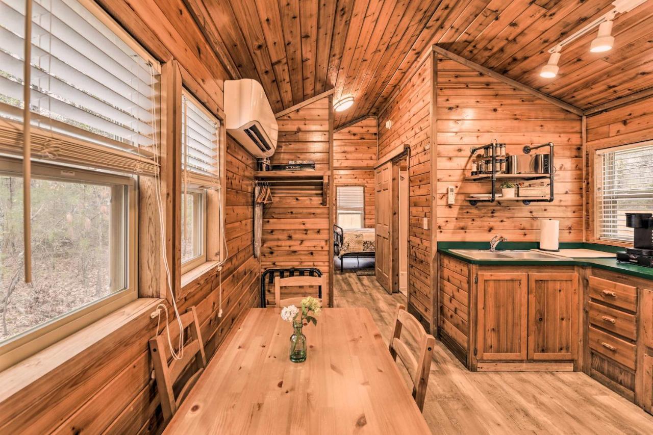 Charming New Bern Log Cabin - Pets Welcome! Kültér fotó