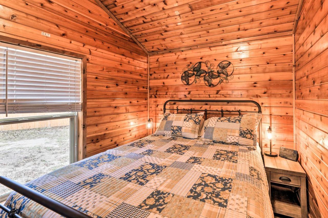 Charming New Bern Log Cabin - Pets Welcome! Kültér fotó